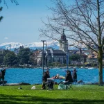 Parc Vertou à Morges et le Temple de Morges